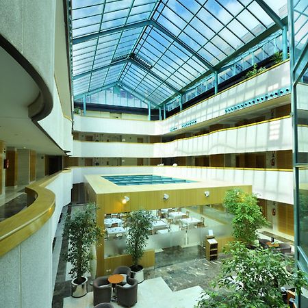 Exe Gran Hotel Almenar Лас Розас де Мадрид Экстерьер фото